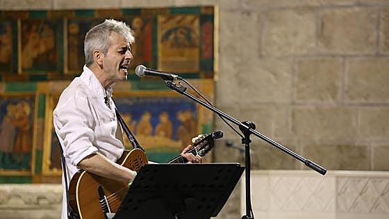 Muere un sacerdote en Zaragoza tras prenderse su ropa por una vela