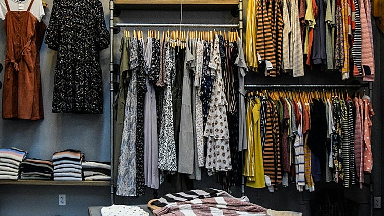 Luce tu mejor look primaveral con estos vestidos que disimulan la tripita