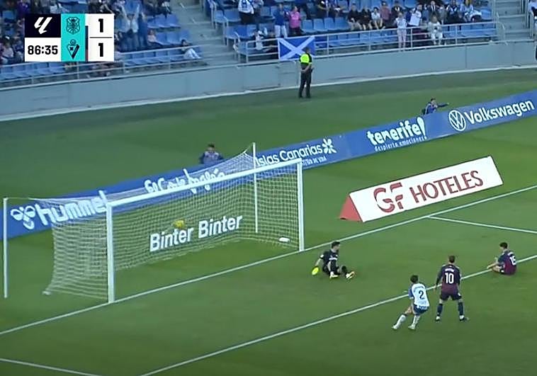El Tenerife recupera la sonrisa y saca al Eibar del ascenso directo