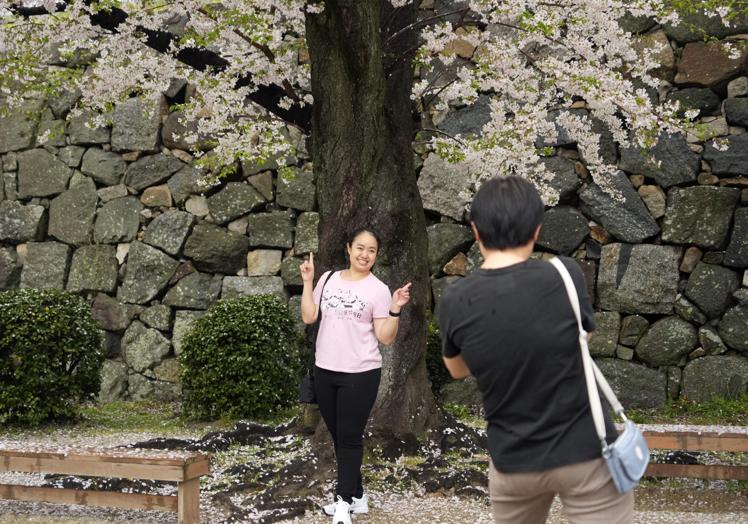 Sato fotografía a Sato.