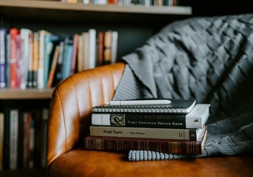 Este Día del Libro completa tu biblioteca con los clásicos universales más originales y sorprendentes