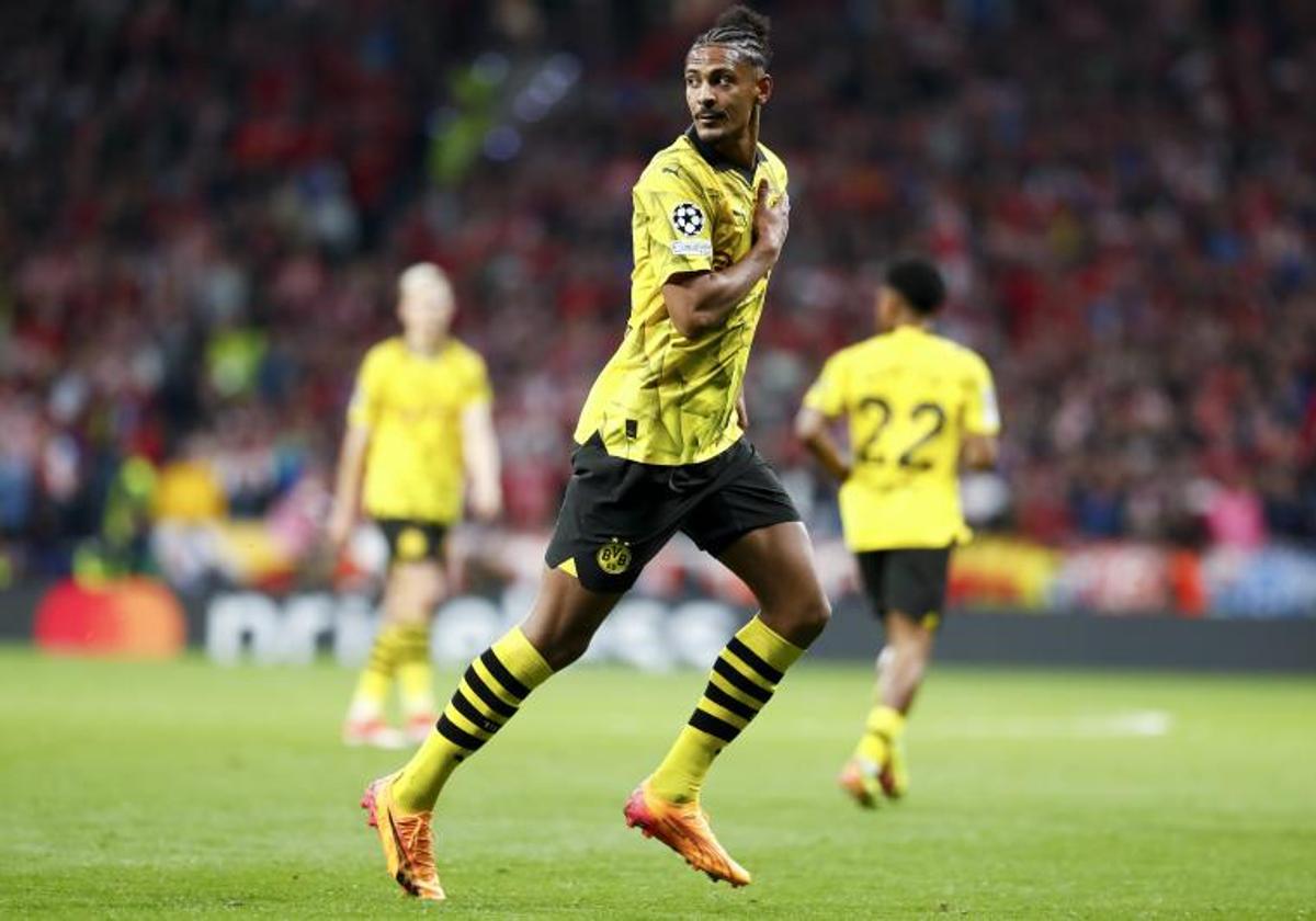 Sebastien Haller celebra su gol en el Metropolitano ante el Atlético de Madrid