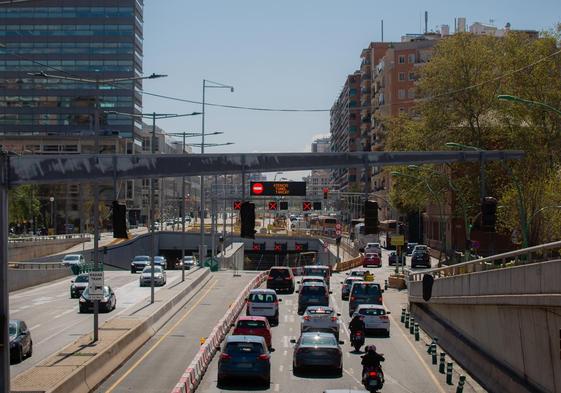 Túnel de Glòries en sentido Llobregat (de entrada a la ciudad)