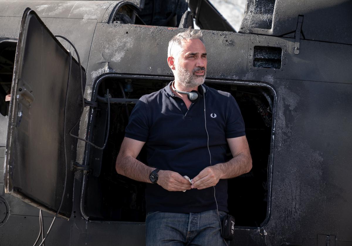 Alex Garland, durante el rodaje de la película.