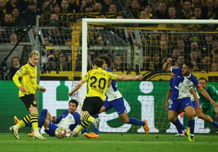 El Atlético se estrella en la montaña rusa de Dortmund