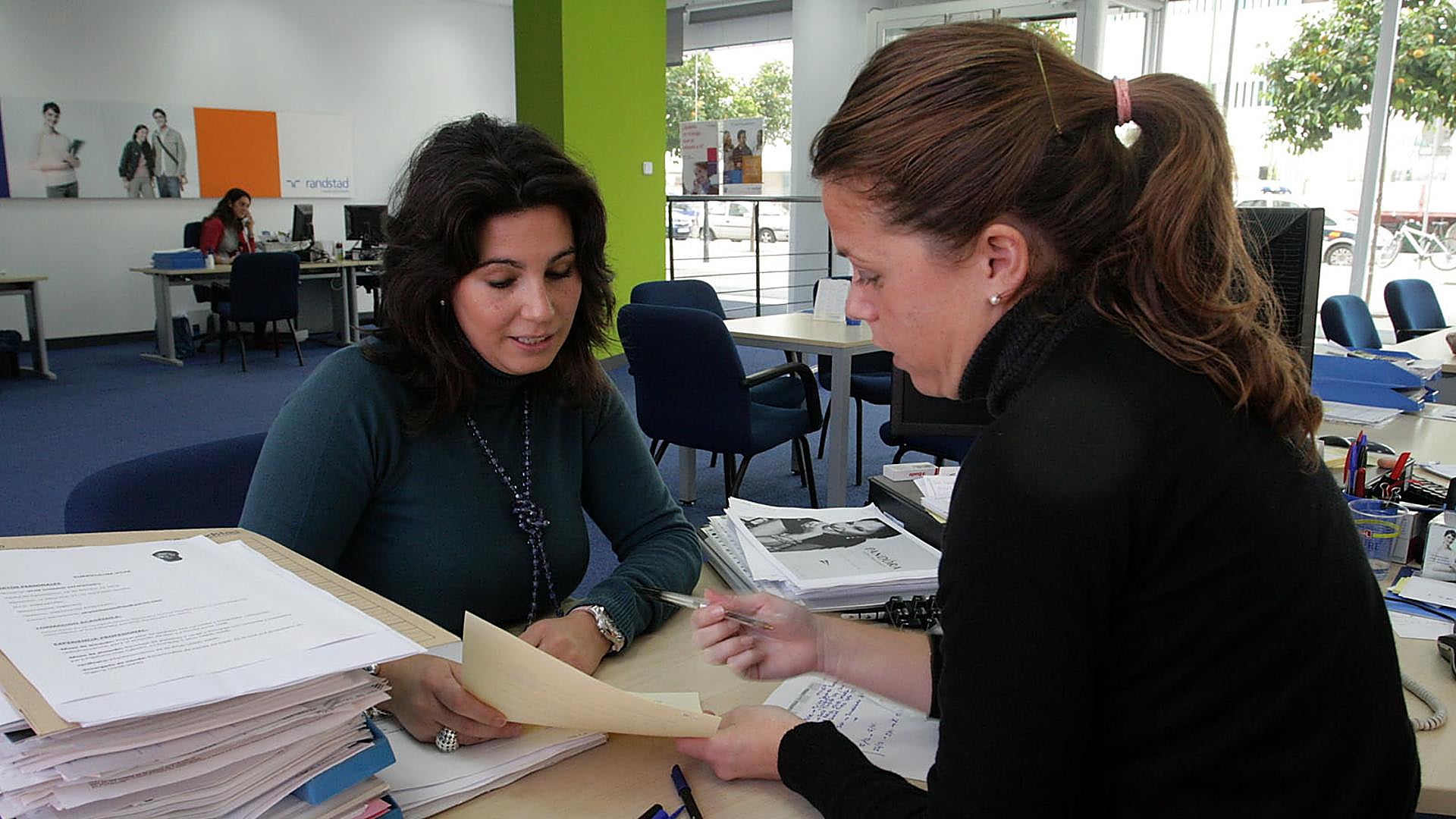 Yeni istihdam rekoru: Halihazırda on milyondan fazla kadın çalışıyor