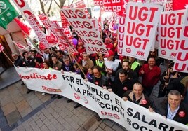 Manifestación sindical contra los despidos.