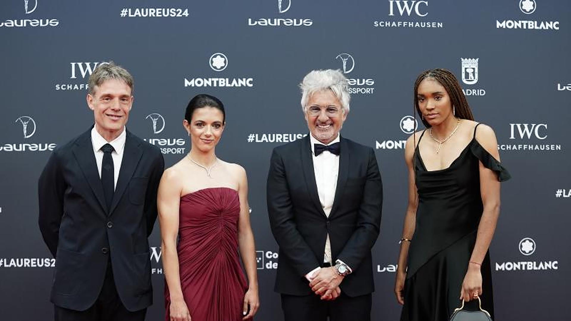 Futbolun kraliçeleri Laureus galasında parlıyor