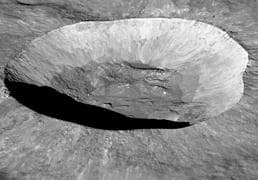 No es un asteroide, ¡es un trozo de Luna!... y los científicos explican como pudo llegar a ser un 'cuasi satélite' de la Tierra