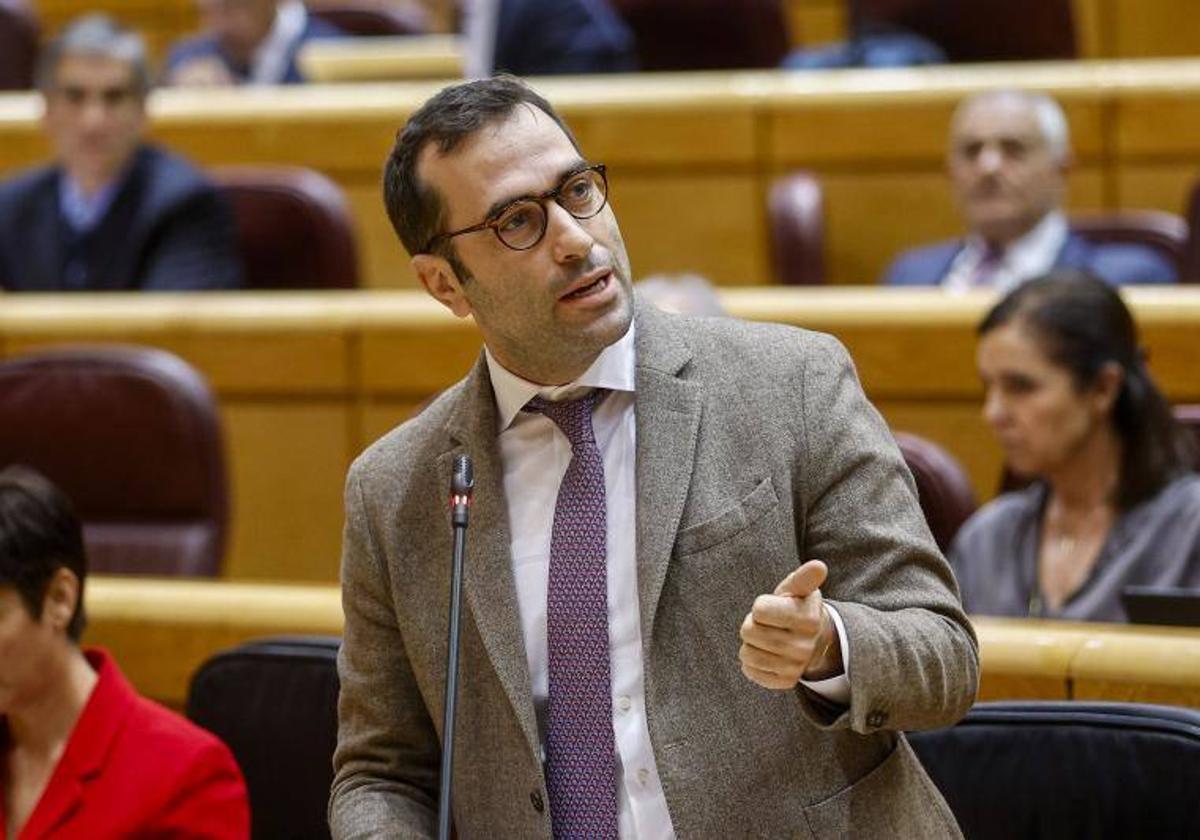 El ministro de Economía, Carlos Cuerpo, el martes en el Senado.