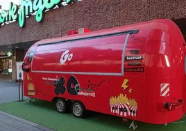 Multan e inmovilizan en Tenerife el food truck de Dabiz Muñoz por circular sin seguro