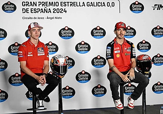 Pedro Acosta y Francesco Bagnaia, en el circuito de Jerez.