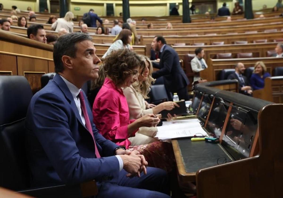 Pedro Sánchez durante la sesión de control al Gobierno de este miércoles en el Congreso.