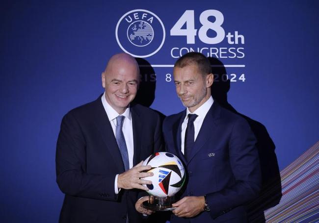 El presidente de la FIFA, Gianni Infantino, y el de la UEFA, Aleksander Ceferin.