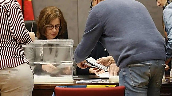 El recuento del voto en el extranjero no modifica el resultado del 21-A