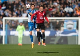 El Alavés golea al Celta y acaricia la permanencia