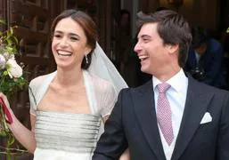 Así ha sido la boda que ha reunido a los Gómez-Acebo: del 'look' nupcial de inspiración griega a la invitada más original