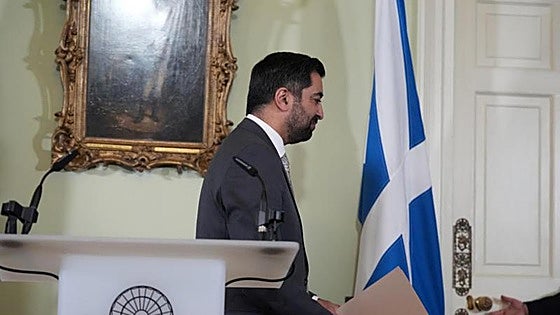 La dimisión del ministro principal Yousaf sume al independentismo escocés en una grave crisis