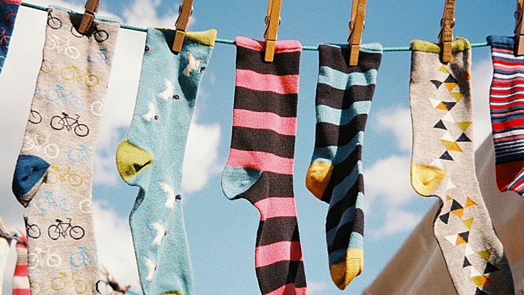 Celebra el Día Mundial de los Calcetines perdidos con unos trucos para no perderlos