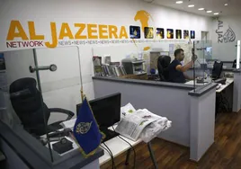 Apenas quedaban periodistas este domingo en la oficina de Al Jazeera en Jerusalén.