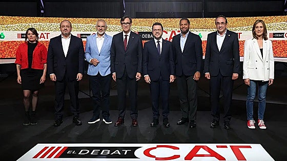 Aragonès pide «fuerza» para celebrar un referéndum de independencia que Illa dice que no se hará