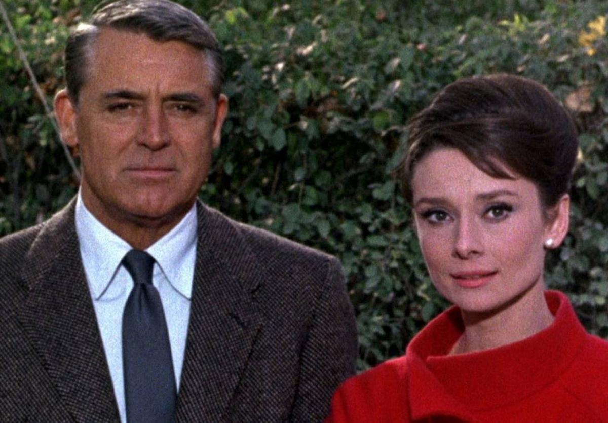 Cary Grant y Audrey Hepburn.