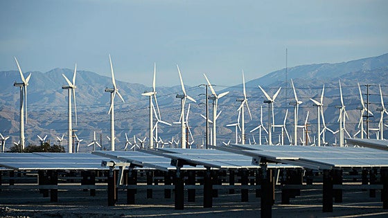 Las energías renovables marcan un nuevo récord histórico gracias al sol y al viento