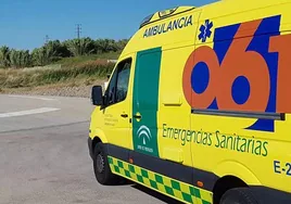 Una ambulancia del servicio de emergencias andaluz.