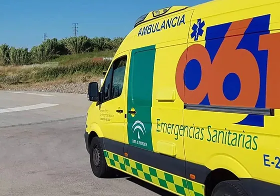 Una ambulancia del servicio de emergencias andaluz.