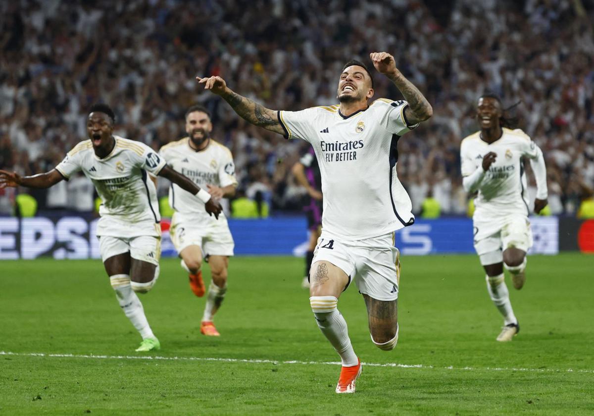 Joselu celebra su segundo gol al Bayern.