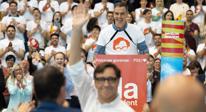 Sánchez se viste la camiseta de Illa ante un 12-M que elige entre él «o el bloqueo»