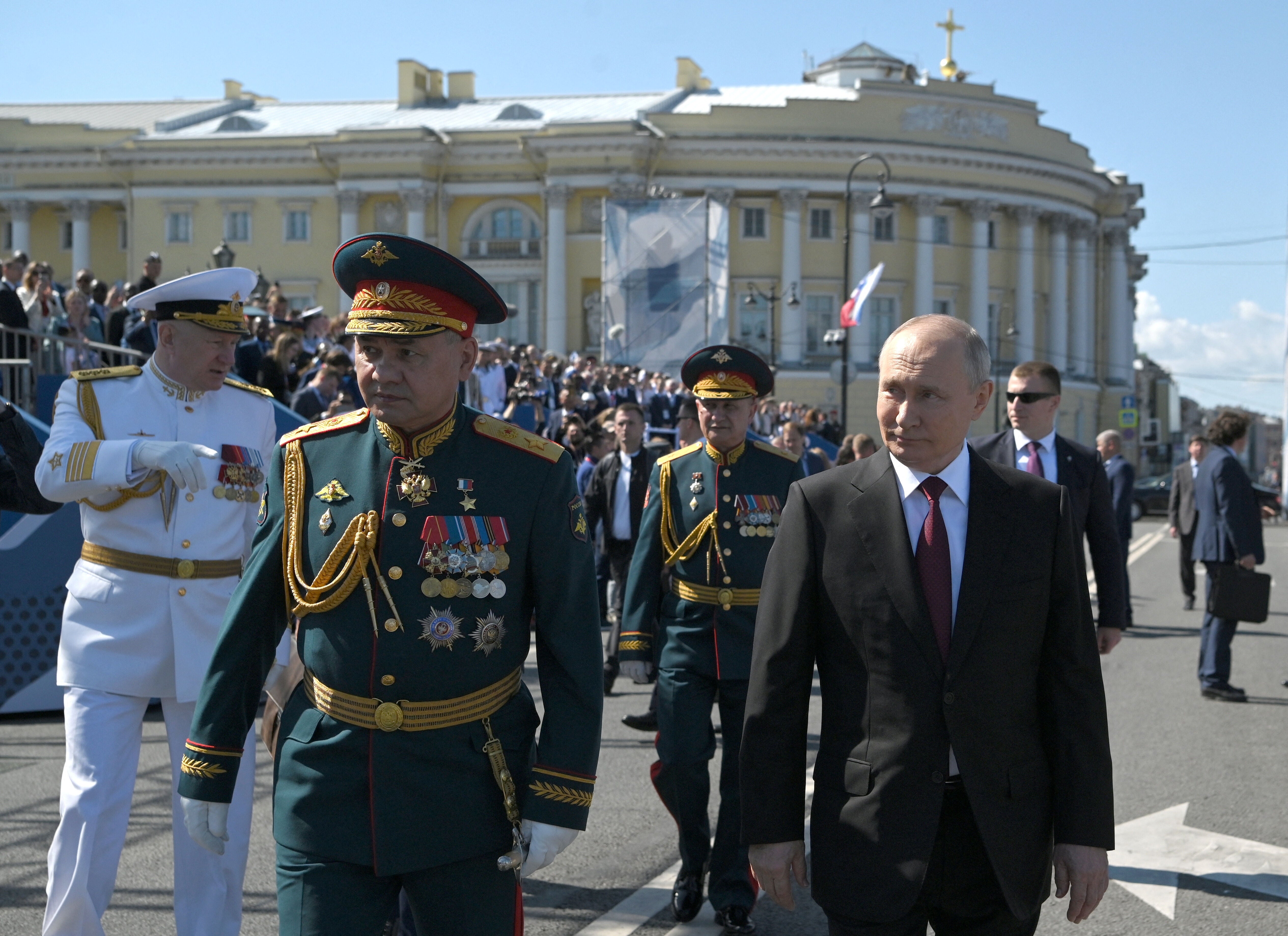 Putin destituye al ministro de Defensa con la mirada puesta en fortalecer sus tropas en Ucrania