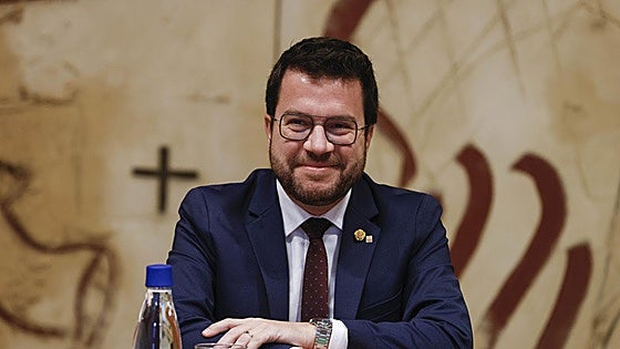 Aragonès pierde su órdago