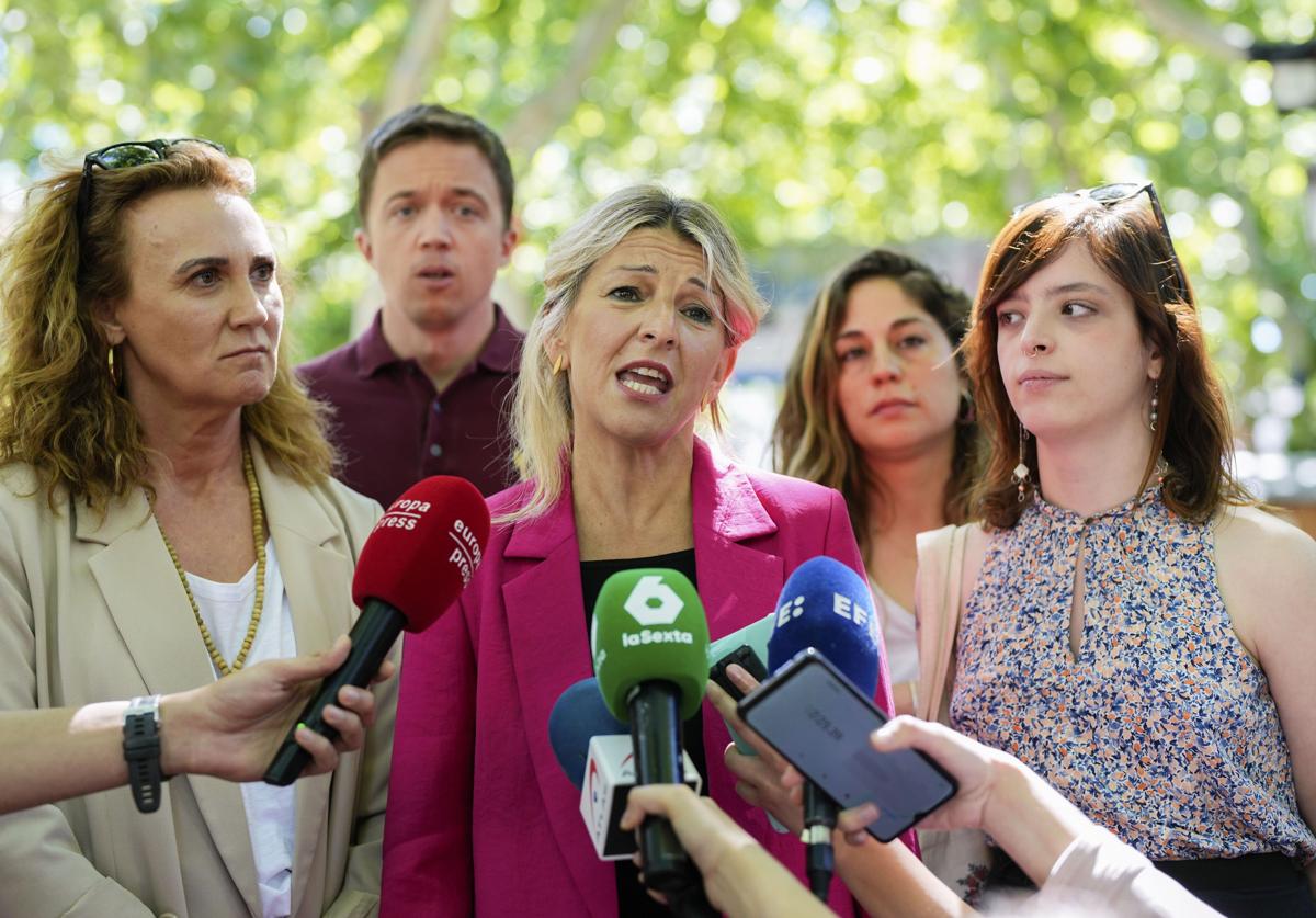 Estrella Galán, Íñigo Errejón, Yolanda Díaz y Elizabeth Duval.