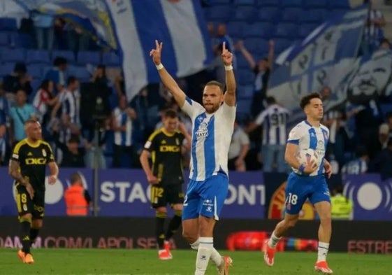 Victoria de oro del Espanyol ante el Oviedo con polémica arbitral