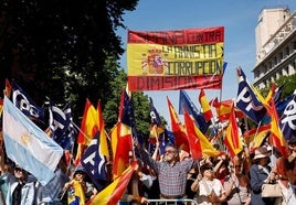 En directo | Más de 80.000 personas claman en Madrid contra Sánchez y la amnistía