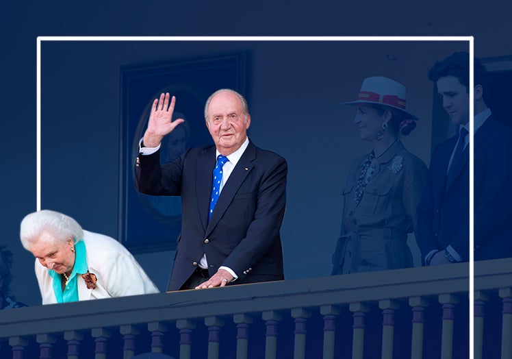 Juan Carlos I junto a su hermana Pilar en la corrida de toros en honor a su madre, fue de sus últimos actos públicos.