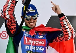 Pecco Bagnaia mantiene el fortín de Mugello tras un error de Jorge Martín