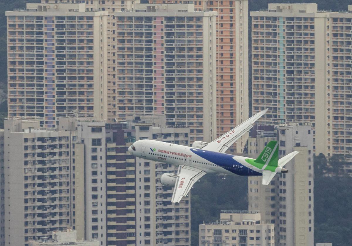 El Comac C919 en un vuelo de prueba en China.