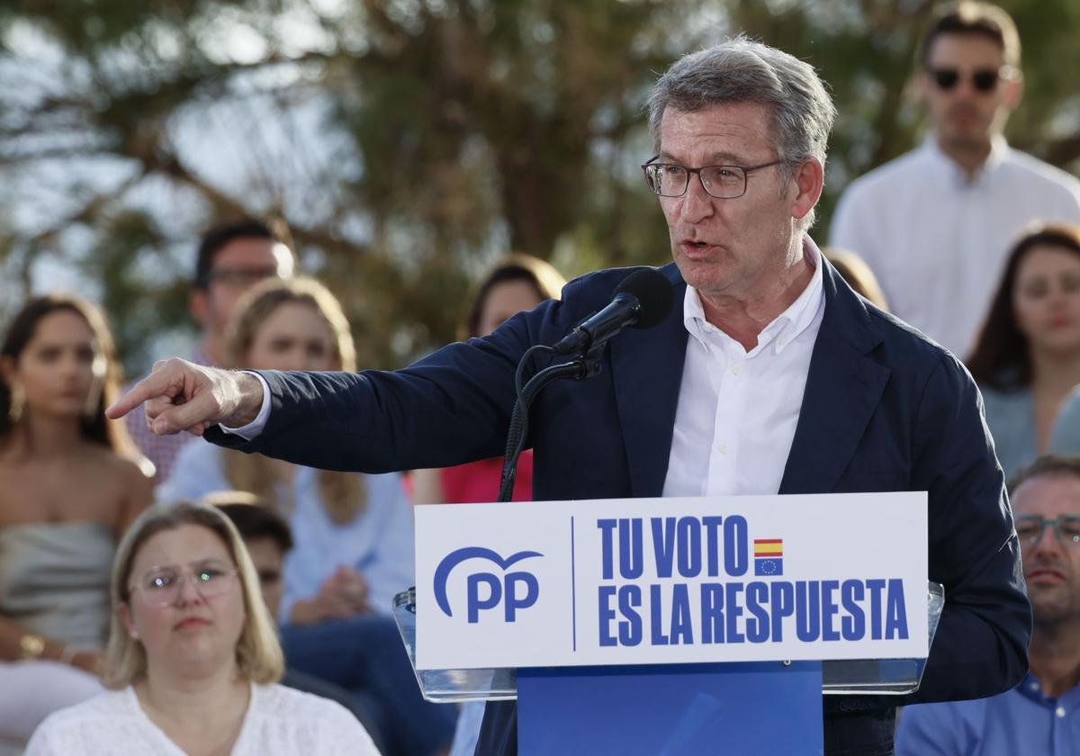 Alberto Núñez Feijóo, líder del PP, en una rueda de prensa