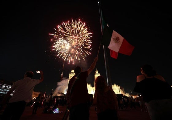 Celebración en Ciudad de México durante la noche electoral.