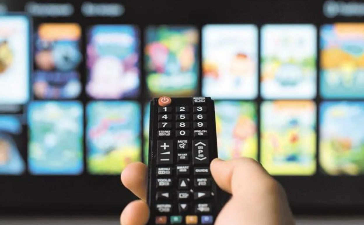 No encuentro nada para ver en la tele, papá
