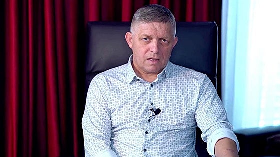 El primer ministro eslovaco reaparece para acusar a la oposición de su intento de magnicidio