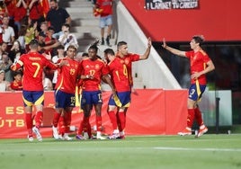 Pedri celebra el segundo de sus dos goles a Irlanda del Norte.