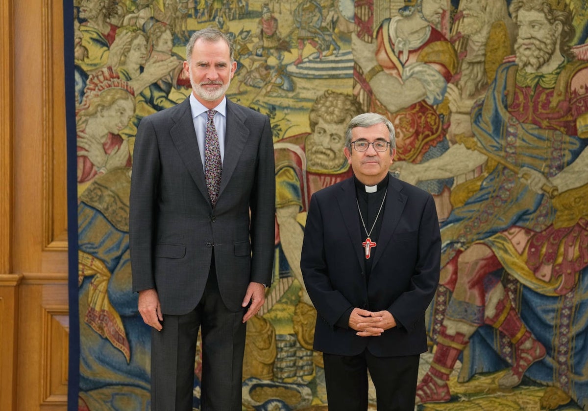 Felipe VI recibe en audiencia al presidente de la Conferencia Episcopal.