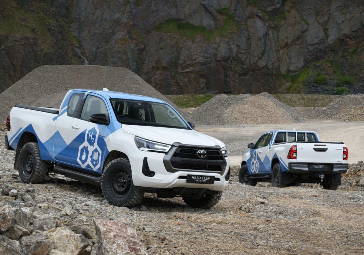 Prototipos de Hilux con pila de combustible de hidrógeno.