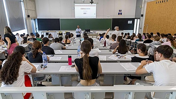 La nueva EBAU obliga a estudiar todo el temario y baja un mínimo de un punto por las faltas
