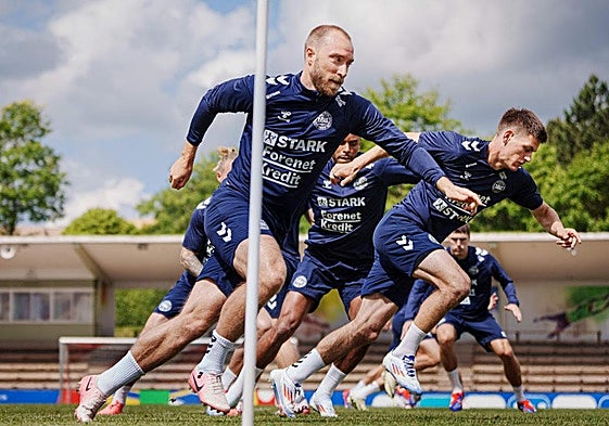 Christian Eriksen, durante un entrenamiento con Dinamarca en Alemania.