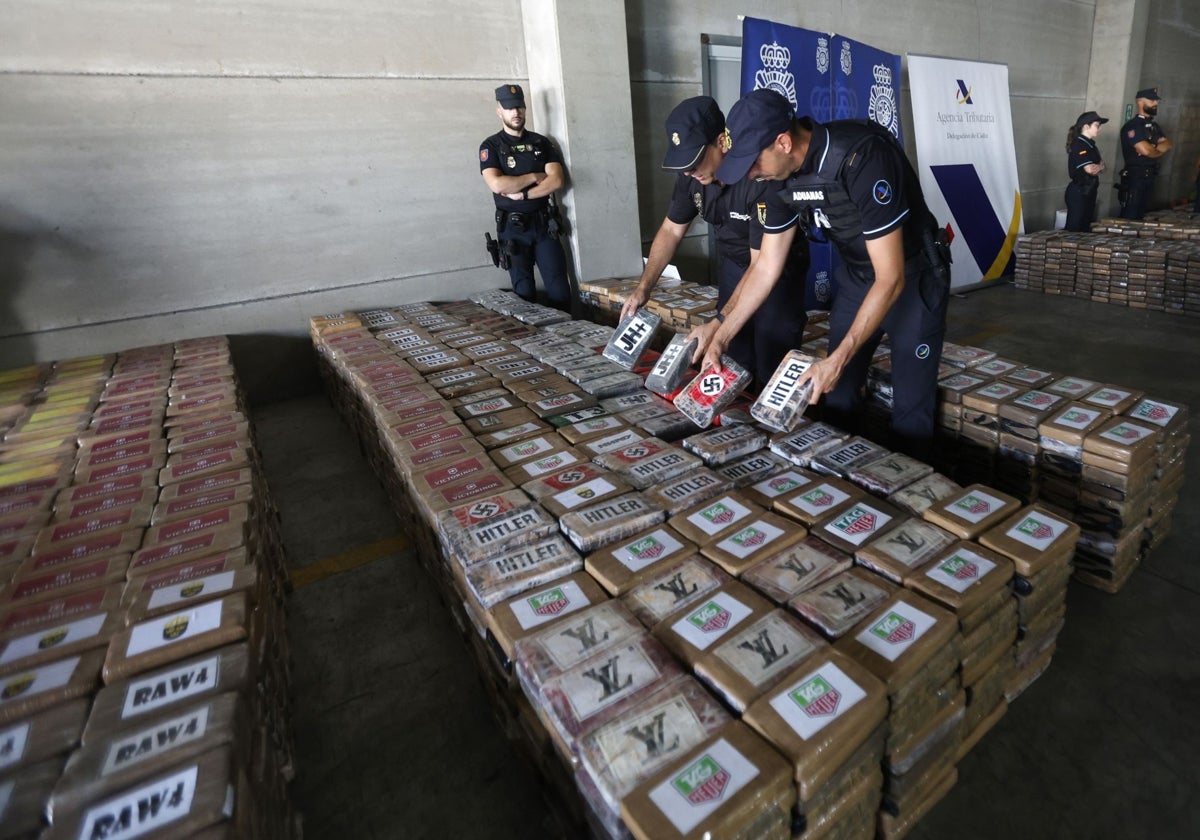 La Policía Nacional interviene más de 9,5 toneladas de cocaína en Cádiz.