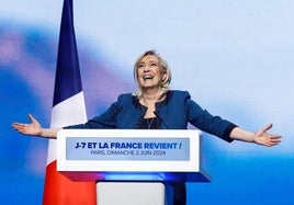 La líder ultraderechista francesa, Marine Le Pen, durante la campaña de su partido para las elecciones europeas.